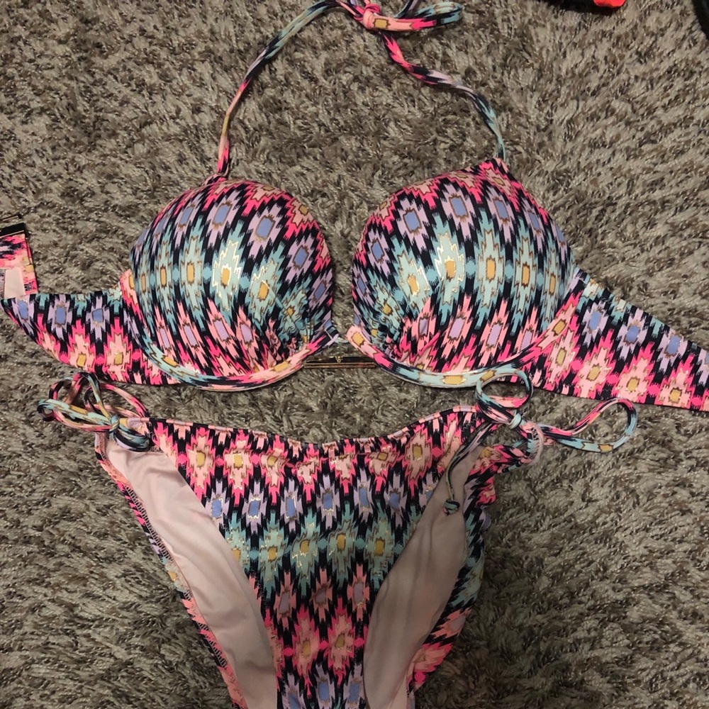 VS bikini